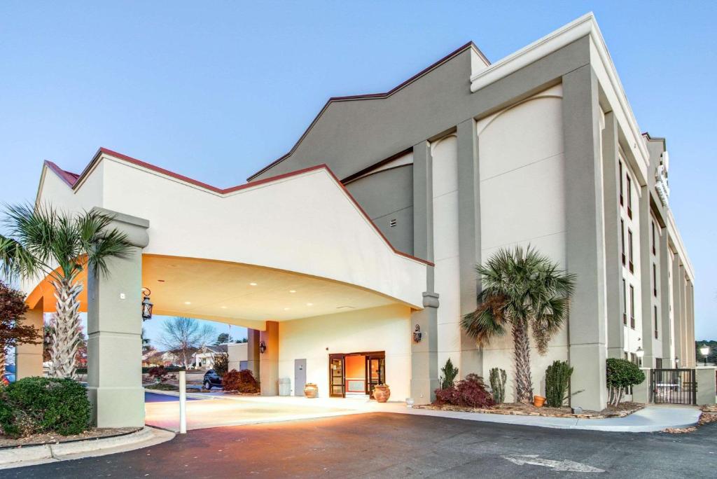 Comfort Inn & Suites Athens photo 1