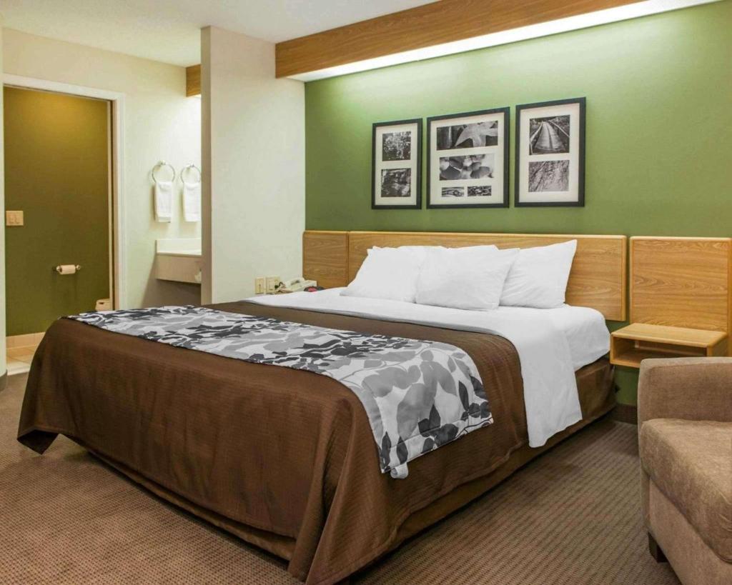 Sleep Inn image