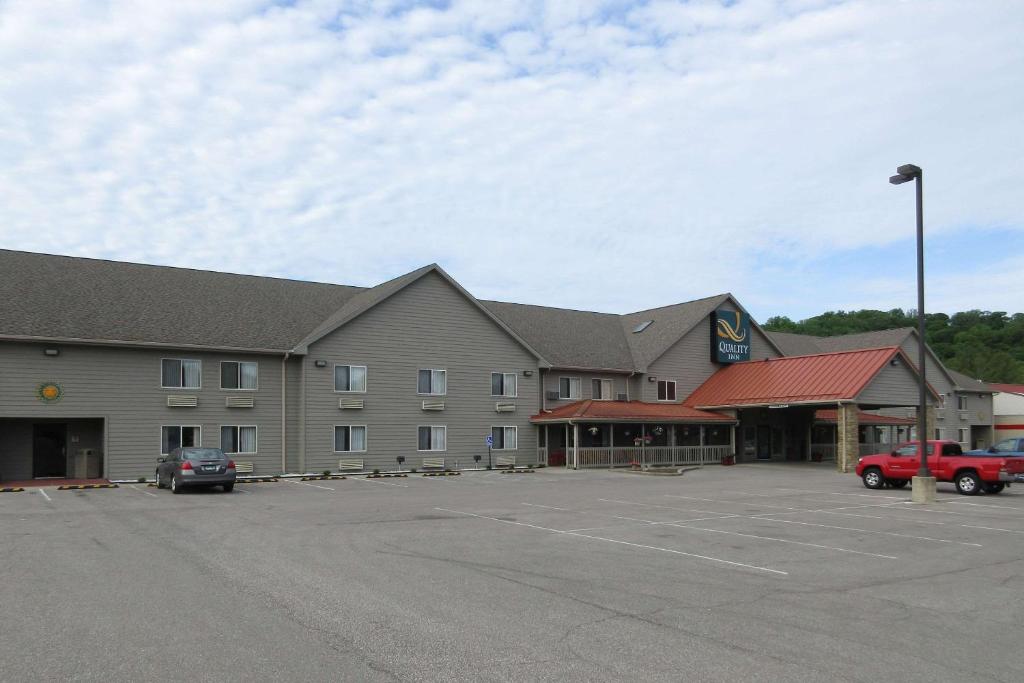 Quality Inn Nashville – Bloomington photo 2