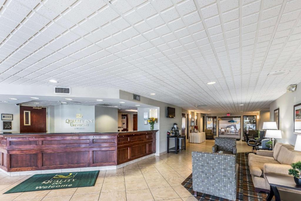 Quality Inn University Lansing photo 3