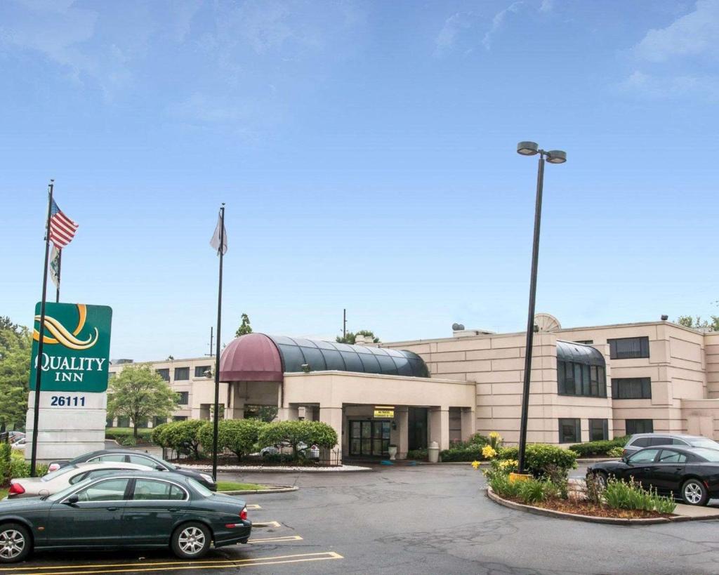 Quality Inn image