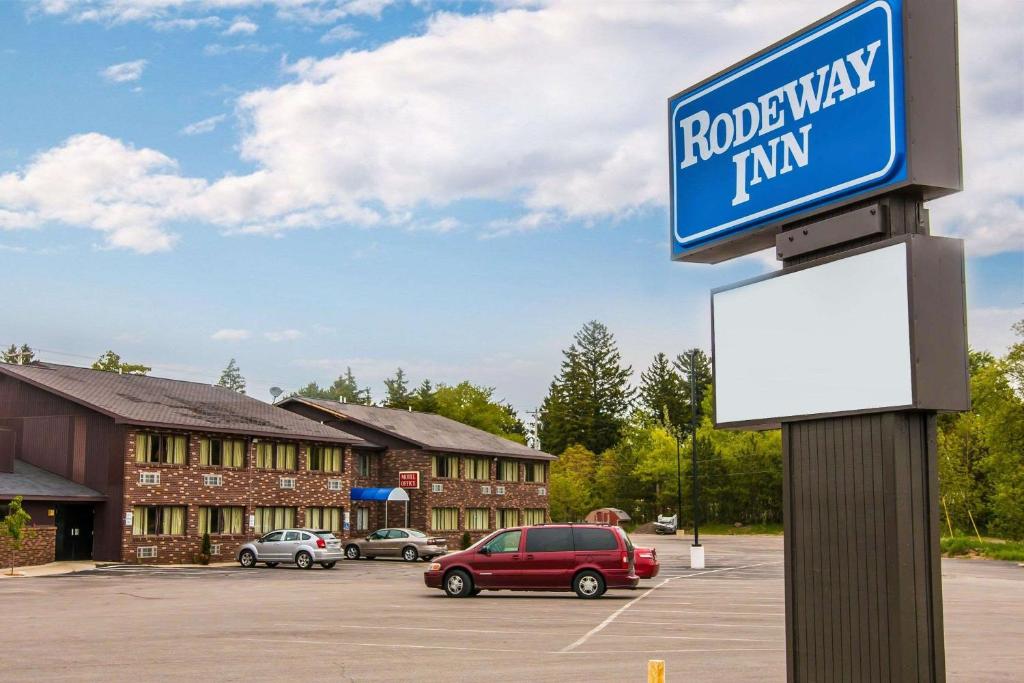 Rodeway Inn image