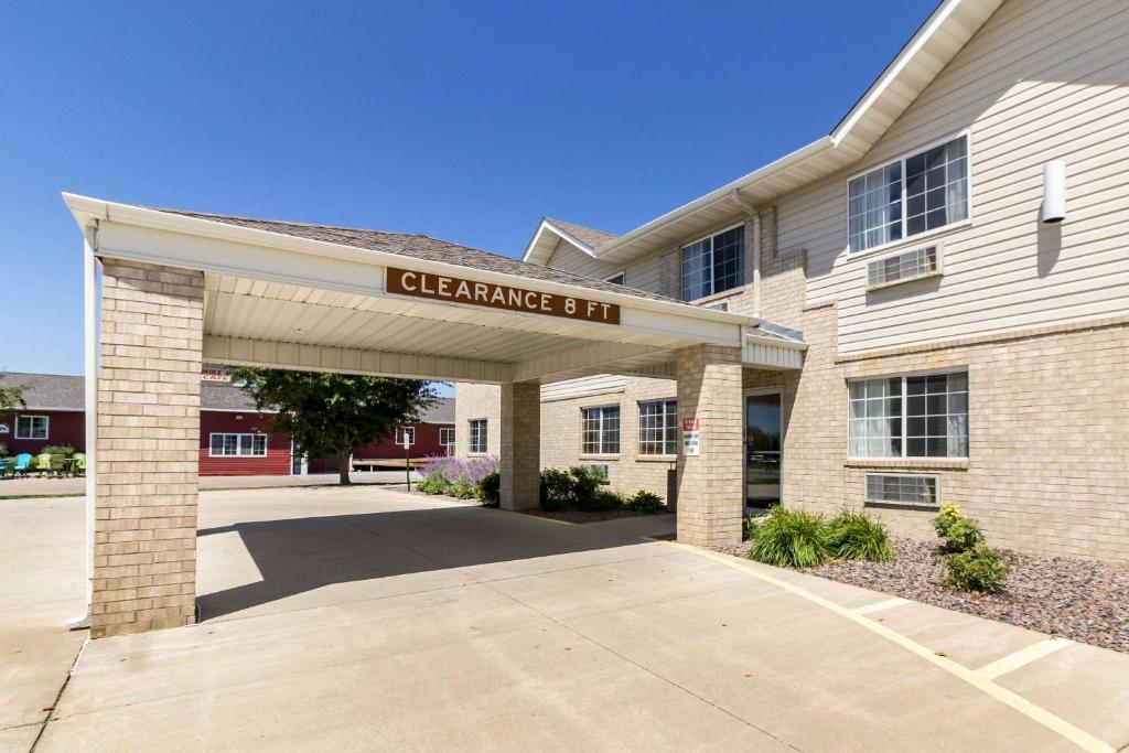 Quality Inn - Marshall photo 2