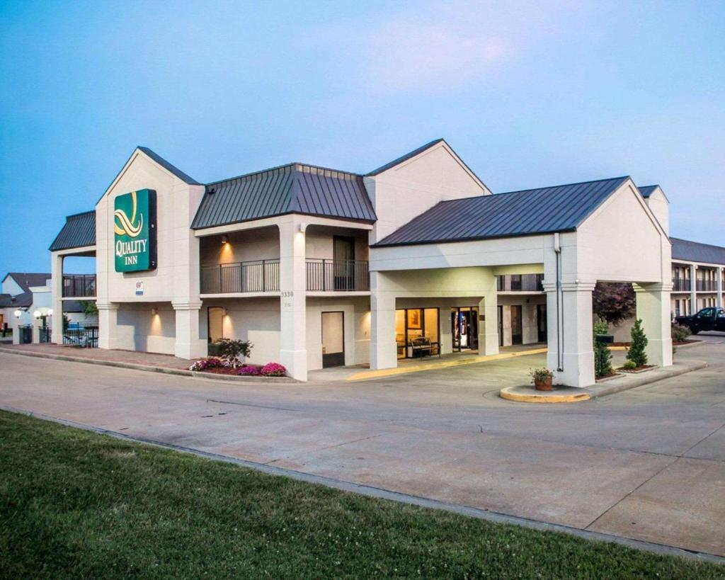 Quality Inn South Springfield photo 1