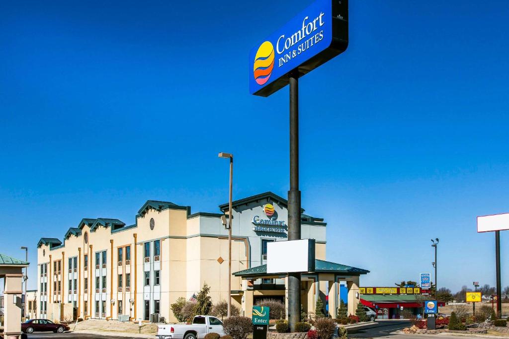 Comfort Inn & Suites Springfield I-44 photo 1
