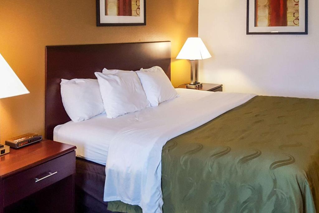 Quality Inn Ozark photo 2