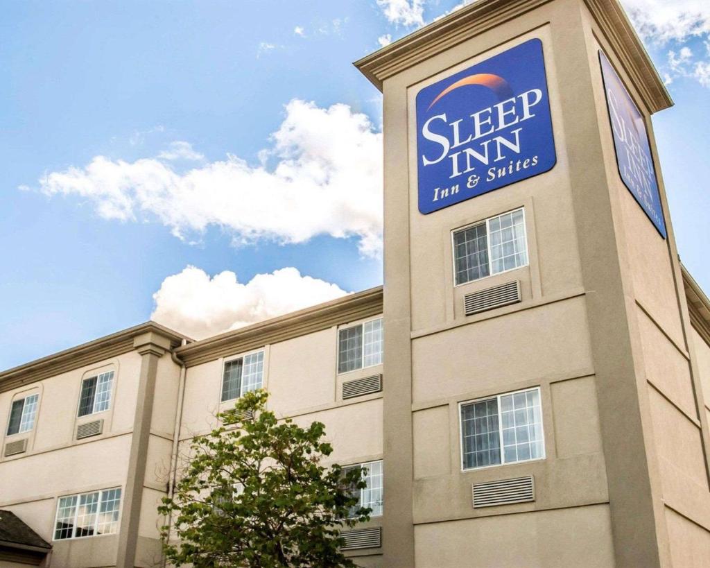 Sleep Inn & Suites Lake of the Ozarks photo 1