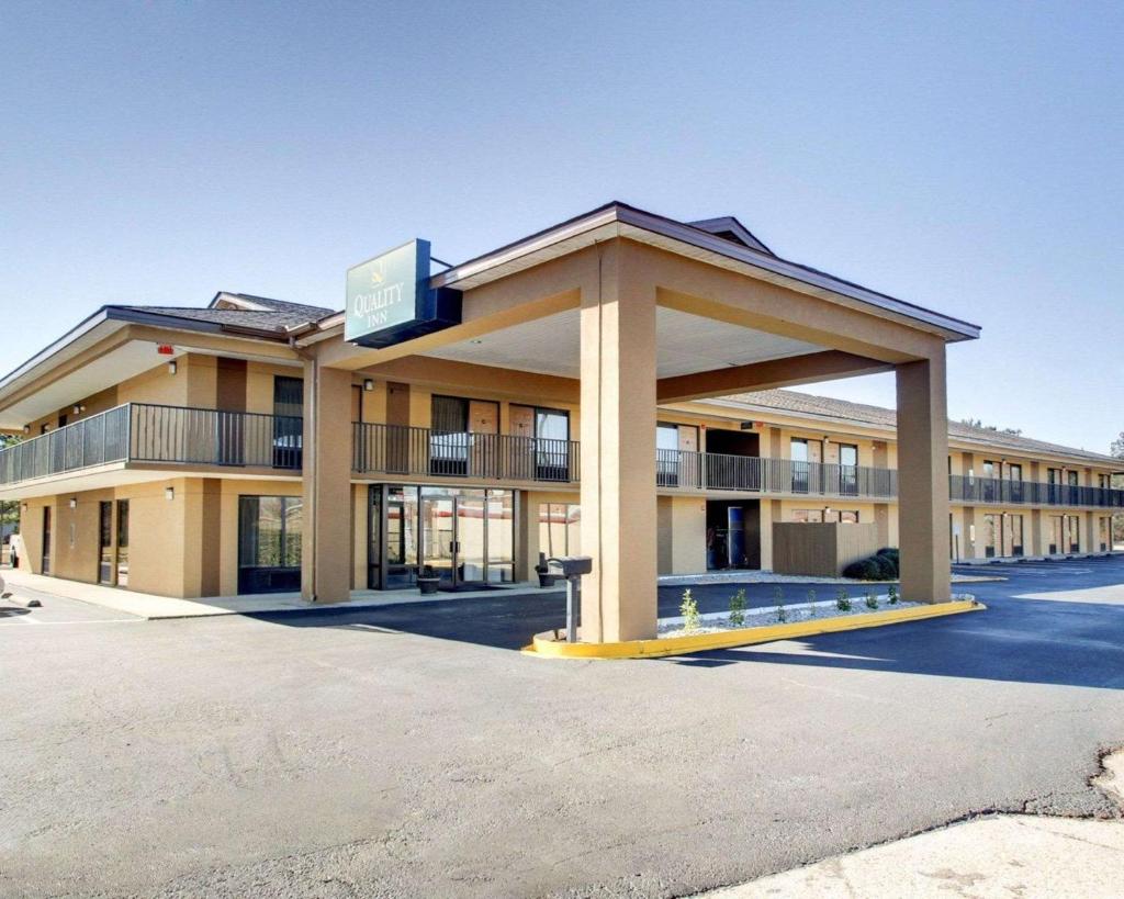 Quality Inn image
