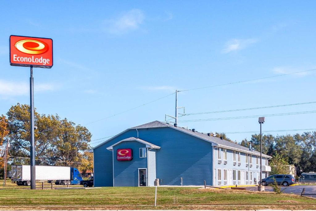 Econo Lodge Lincoln image