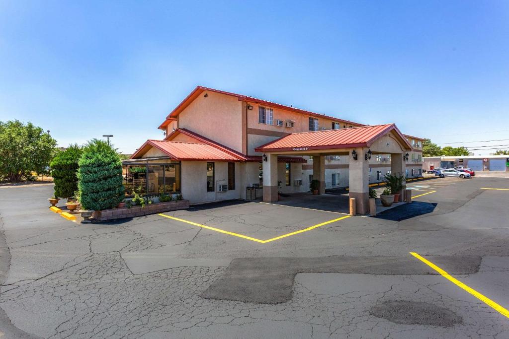 Rodeway Inn image
