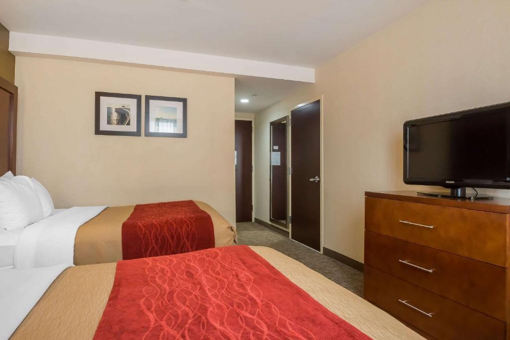 Двухместный (Стандартный номер с 2 двуспальными кроватями), The Staten Island Inn