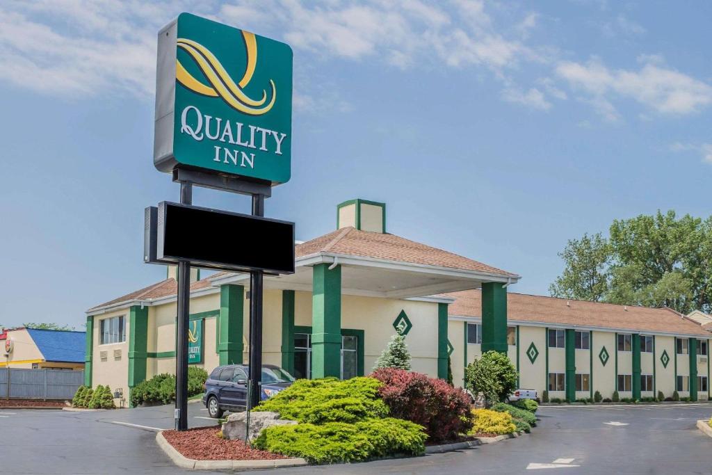 Quality Inn Port Clinton photo 1