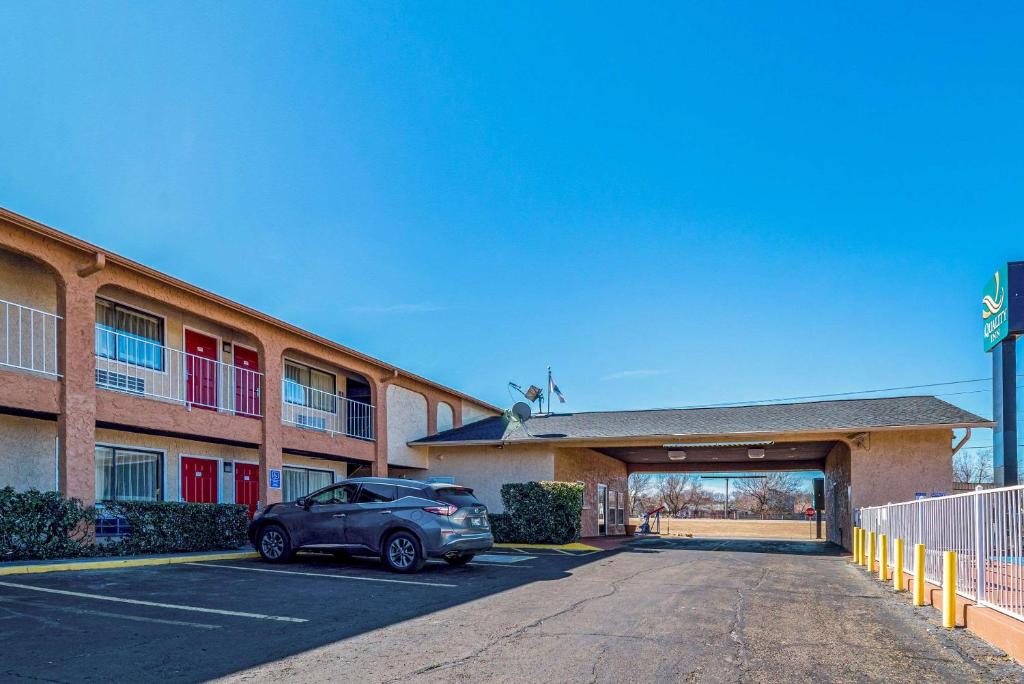 Quality Inn Glenpool - Tulsa photo 2