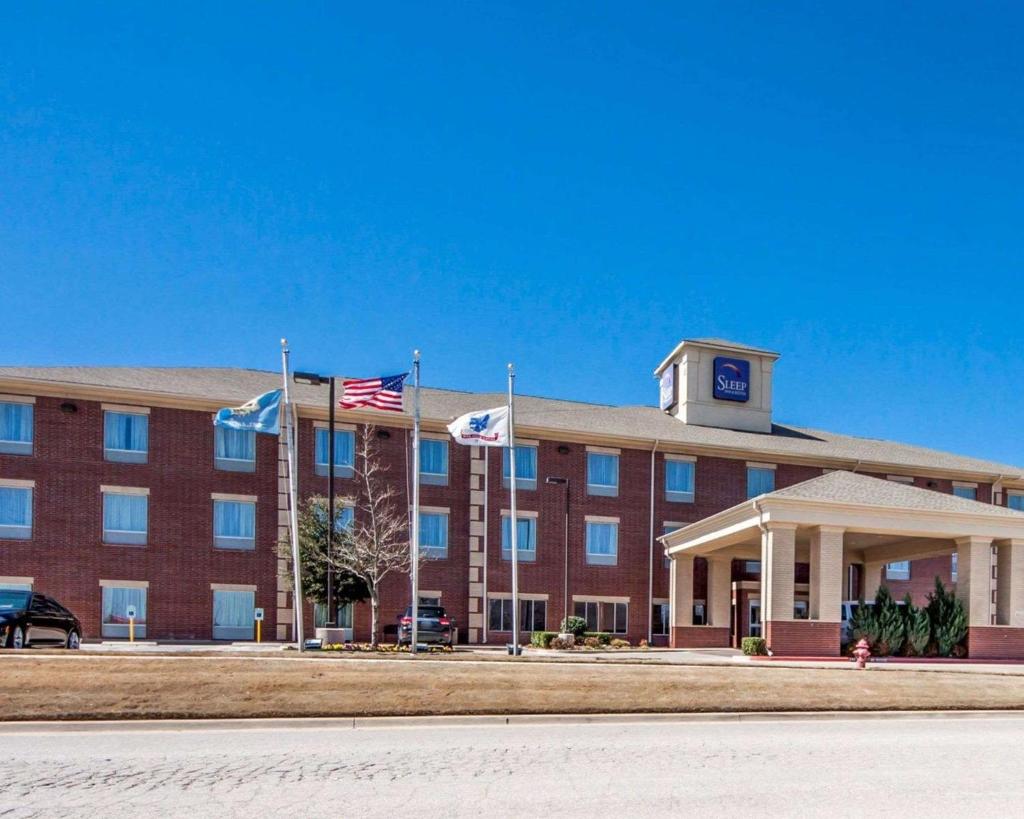 Sleep Inn & Suites Lawton Near Fort Sill photo 1
