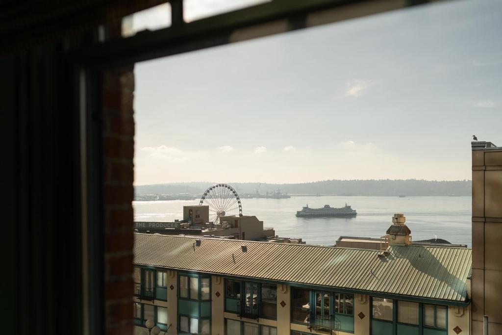 Двухместный (Номер Делюкс с кроватью размера «king-size» и окном), Palihotel Seattle