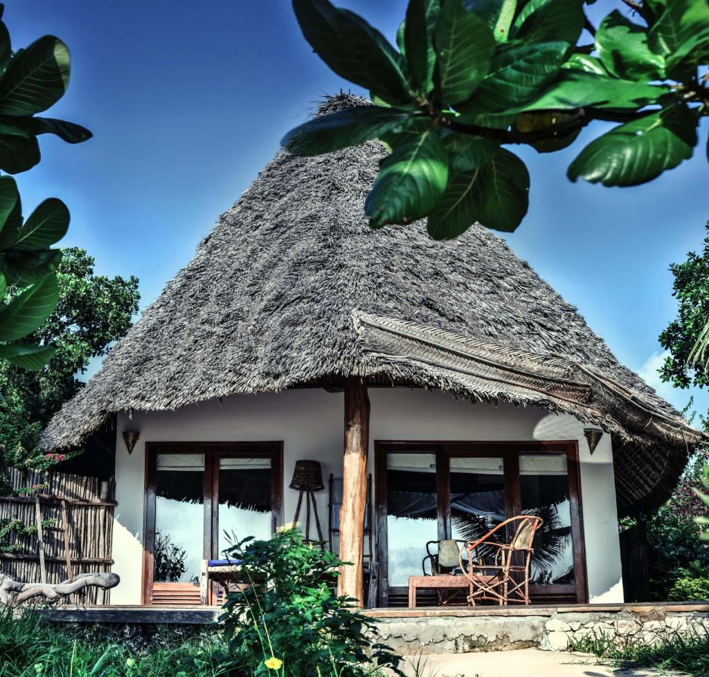 Marafiki Bungalows - Tap to explore photos