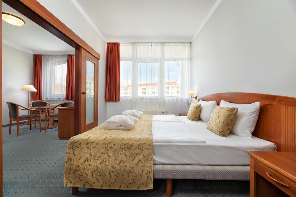 Семейный (Семейный люкс), Hotel Karos Spa