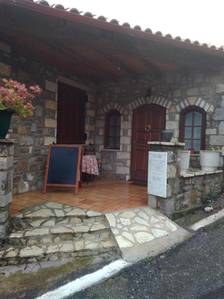 Ξενώνας questhouse Electra isari