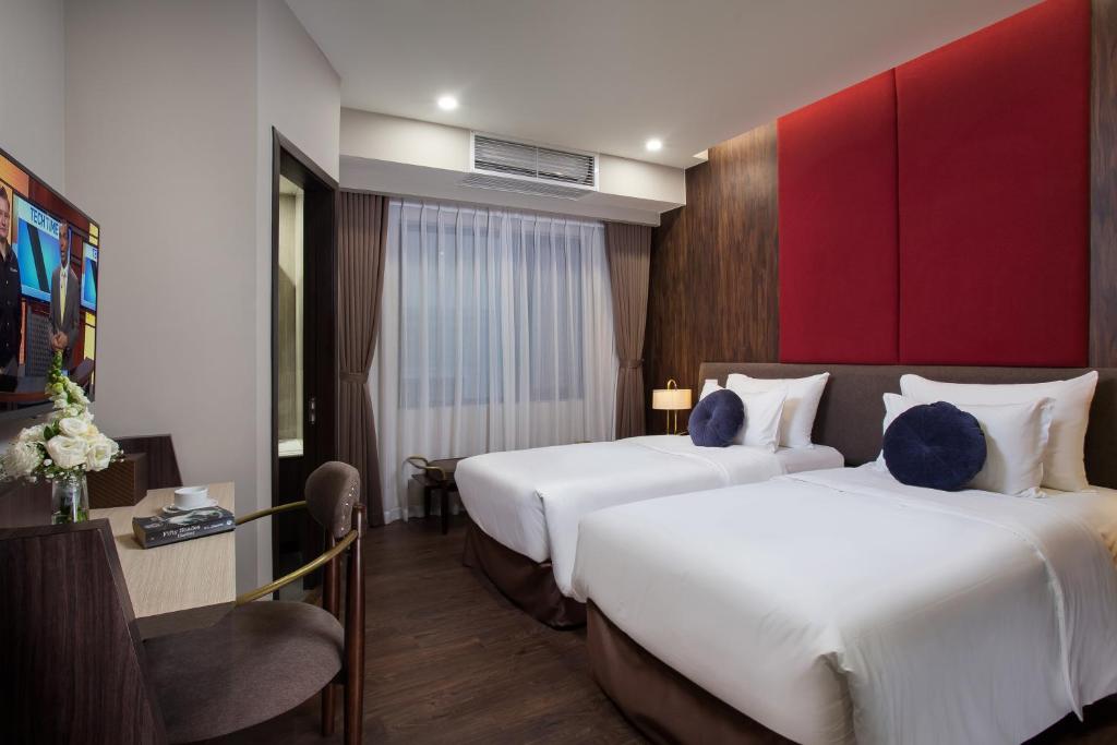 Двухместный (Улучшенный номер с кроватью размера «queen-size»), Hanoi L'Heritage Diamond Hotel & Spa