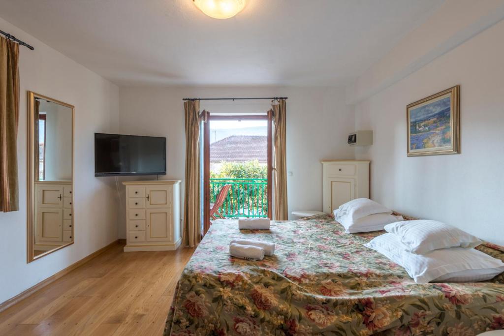 Apartments Napoleon photo 3
