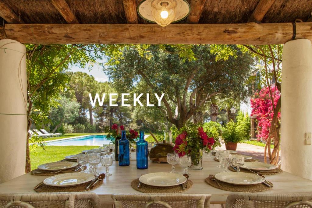 Masia Sitges Mas Peirot Geniune Farmhouse 20 min walk from beaches 60 Heactares of Wine Fields Garden AC Until 18 people photo 1