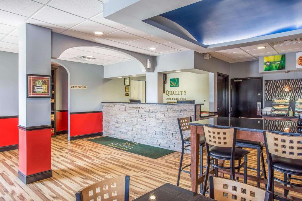 Quality Inn & Suites Aiken photo 2