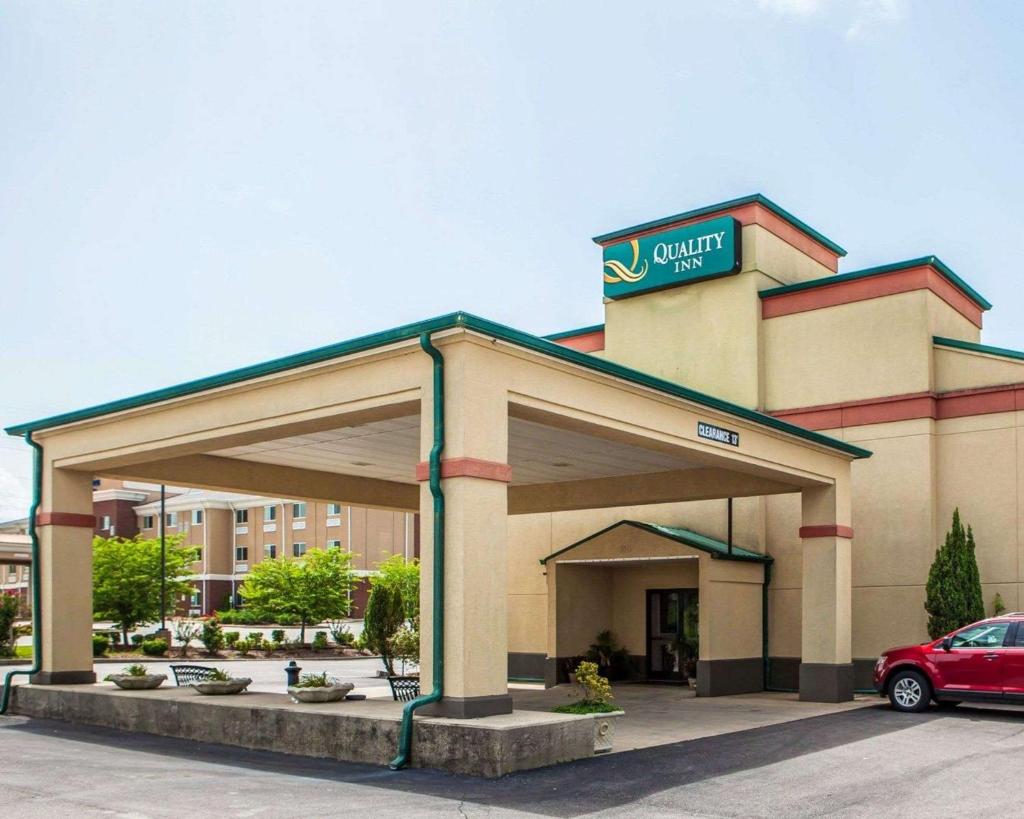 Quality Inn Florence Muscle Shoals image