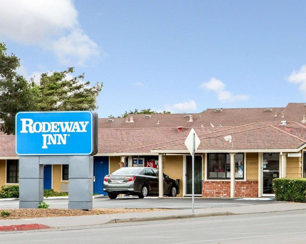 Rodeway Inn Monterey Near Fairgrounds photo 4