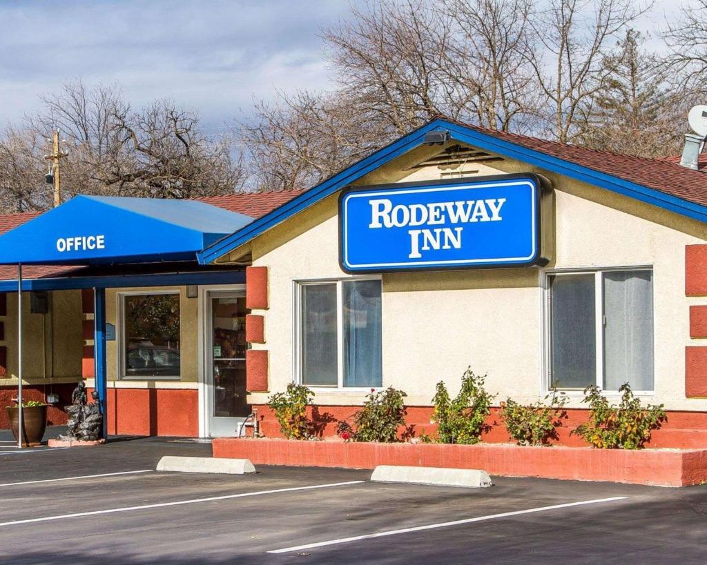 Rodeway Inn Chico University Area image