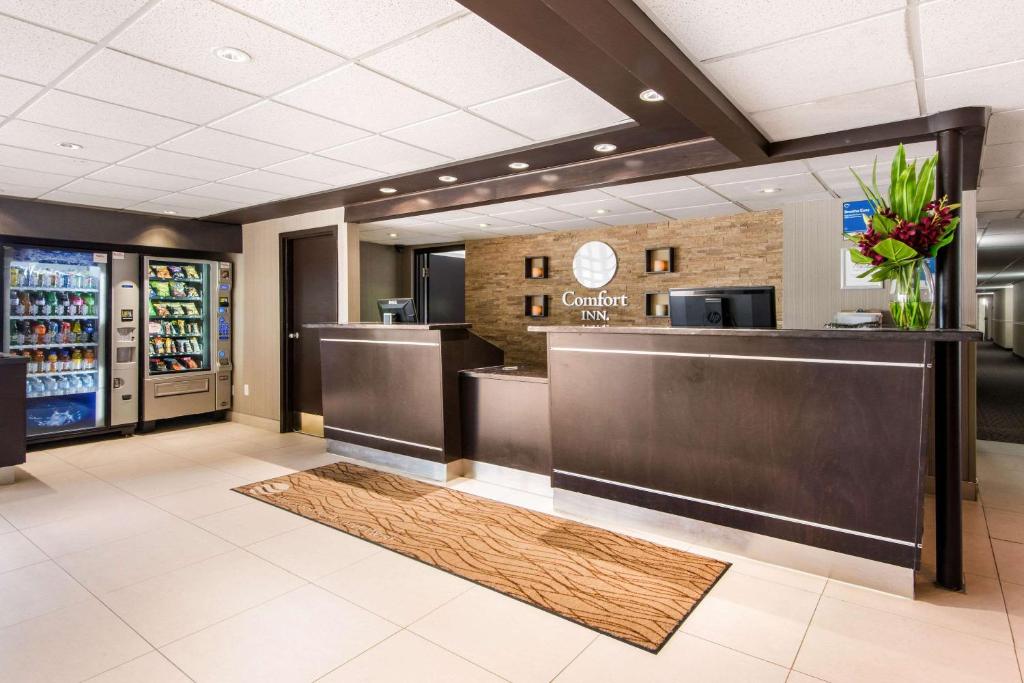 Comfort Inn Airport West photo 4