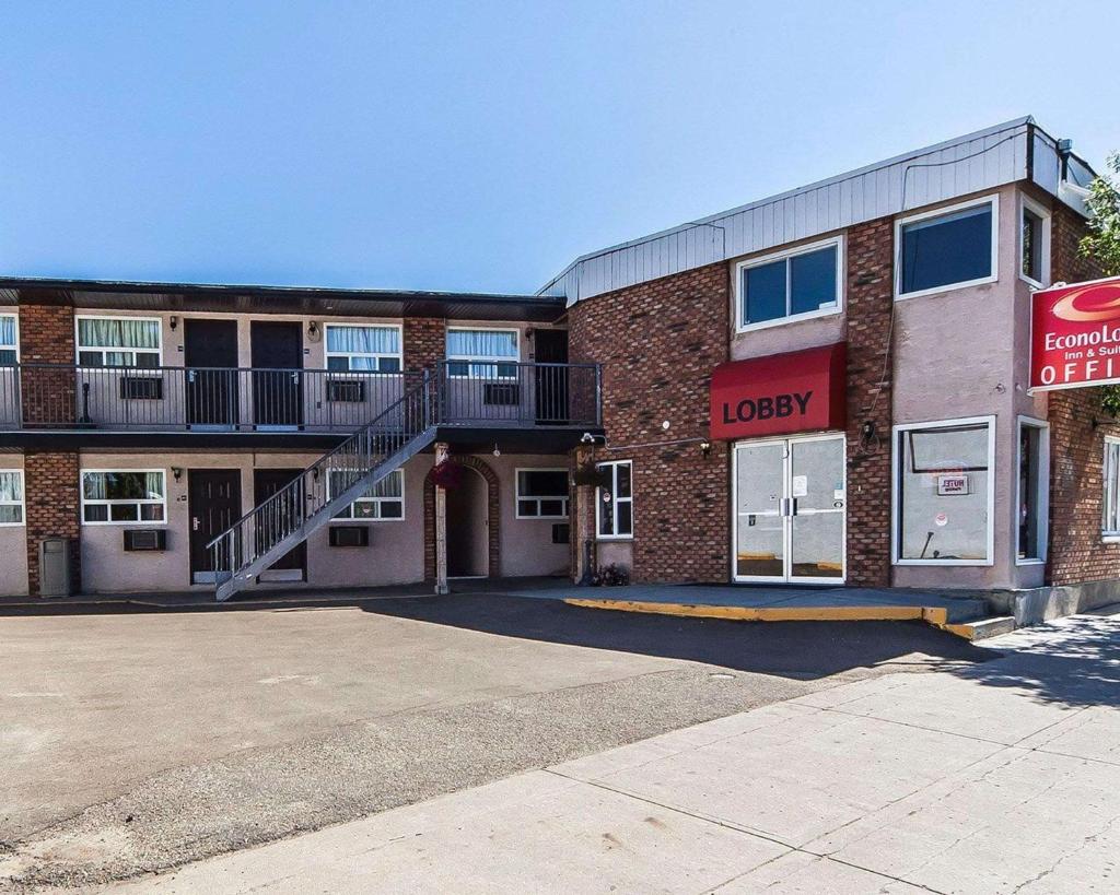 Econo Lodge Inn & Suites Drumheller photo 2