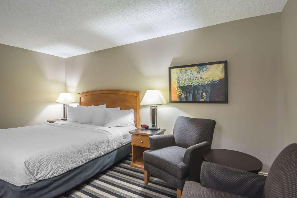Quality Inn West Edmonton photo 4