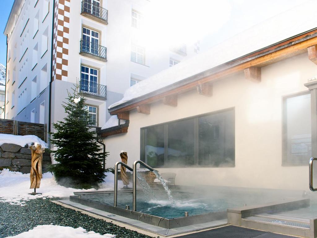 Schweizerhof Ferienwohnungen Lenzerheide 1 photo 2
