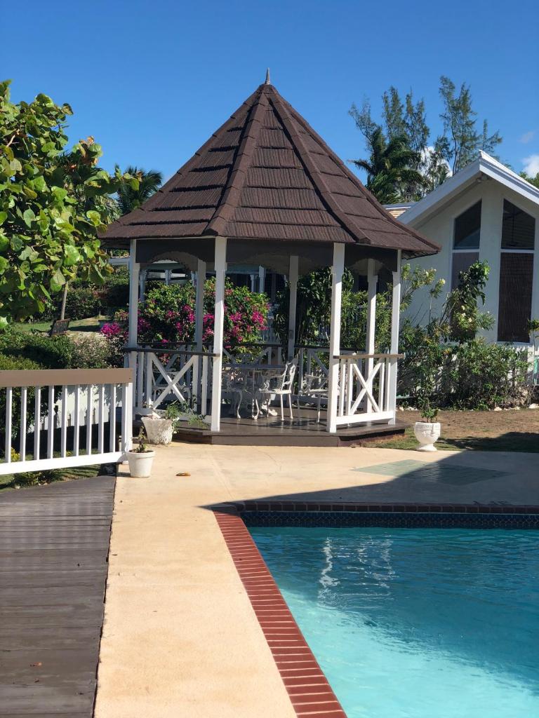Sol Mar Villa photo 4