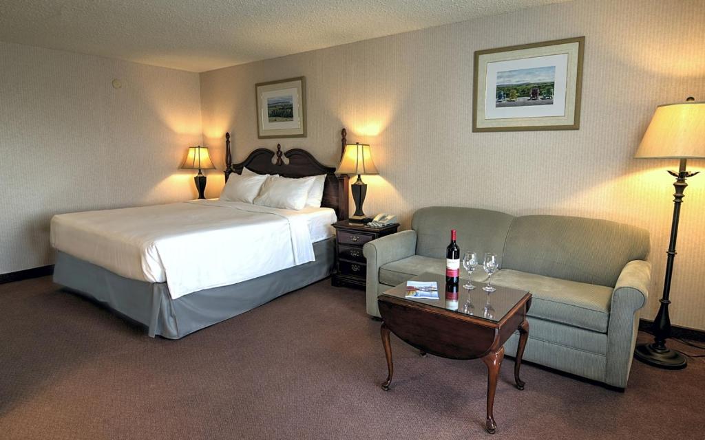 Old Orchard Inn photo 4