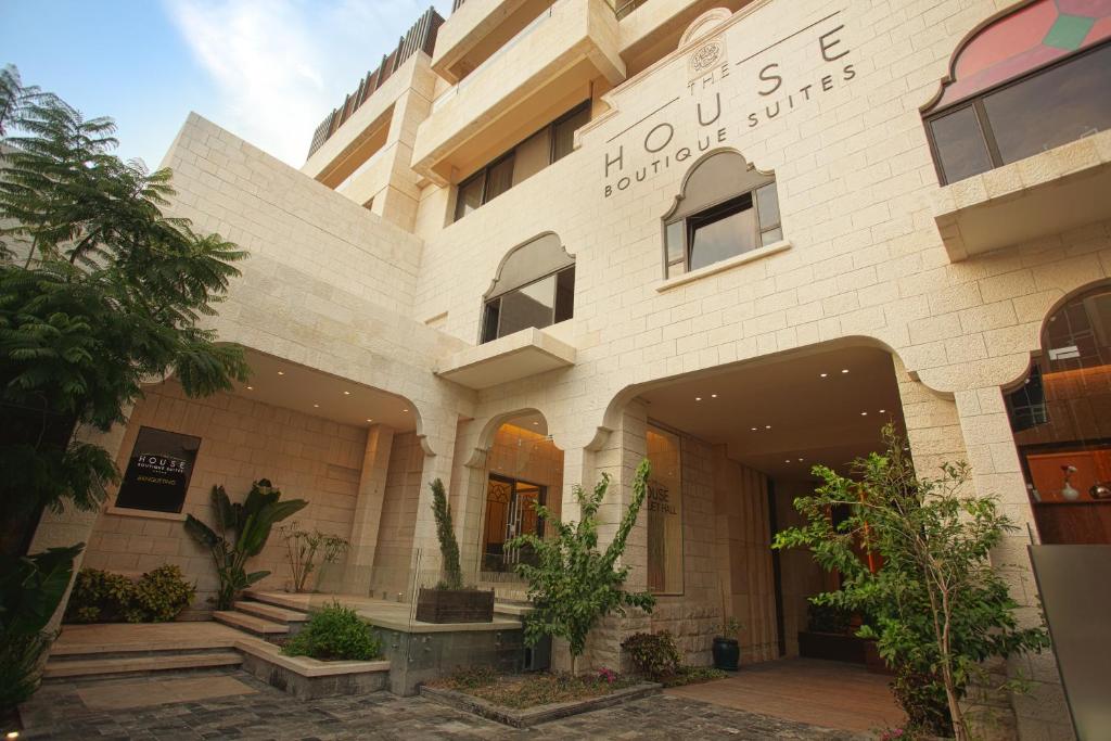 The House Boutique Suites photo 3