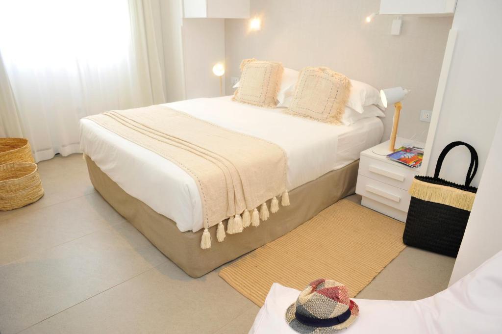 OBiches Beachfront Apartment Trou-aux-Biches - Tap to explore photos