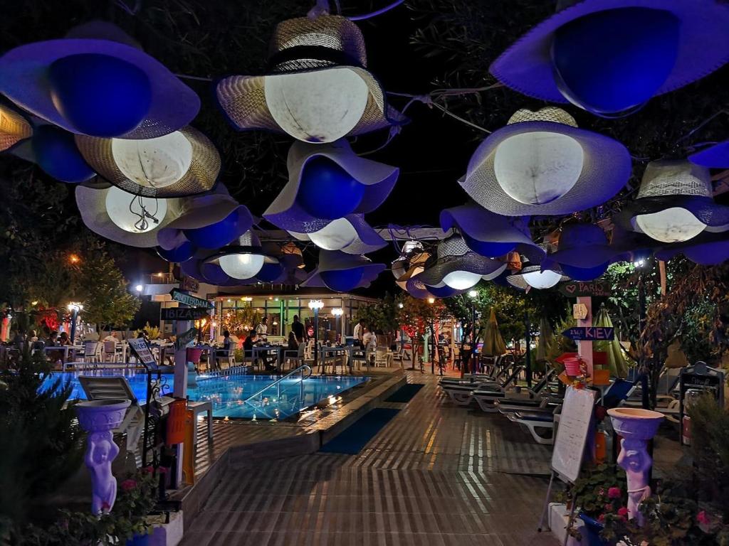 Mavi Restaurant & Bistro photo 1