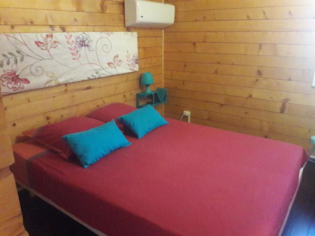 chambre d' hôte village sauvage photo 1