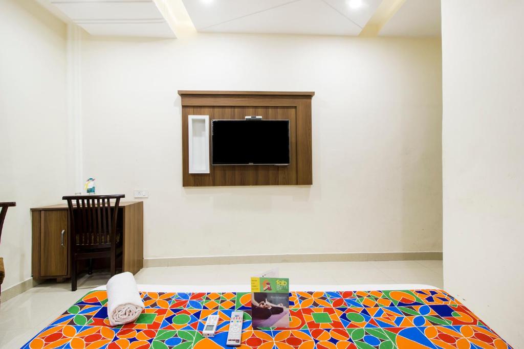 FabHotel Royal Villa Hussainpura Chowk photo 4