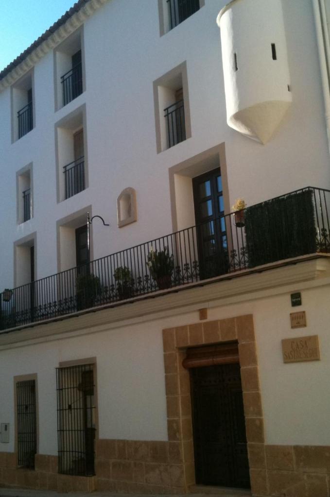 Casa Sastre Segui photo 1