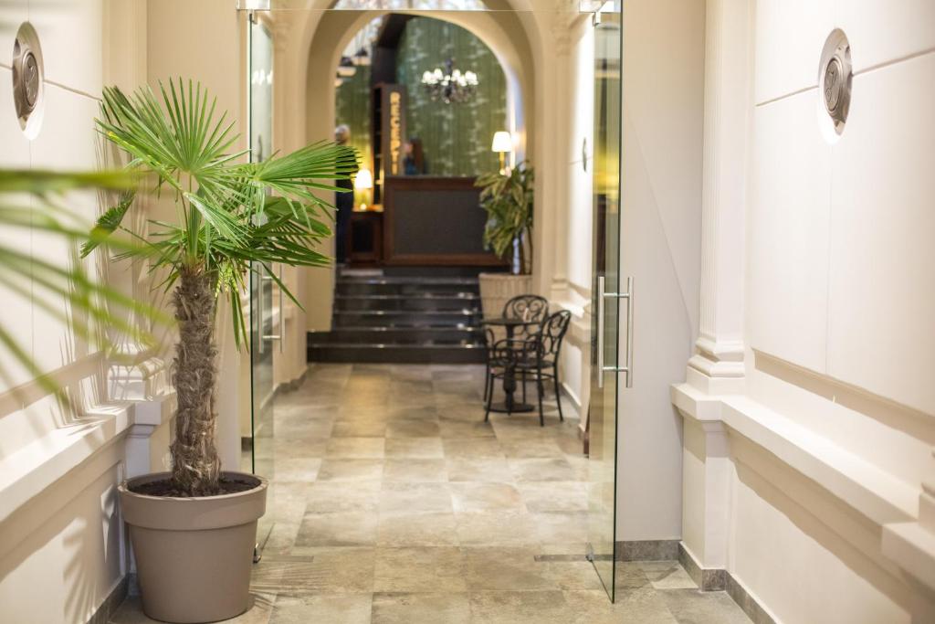 Hotel Grand Hedonist photo 3