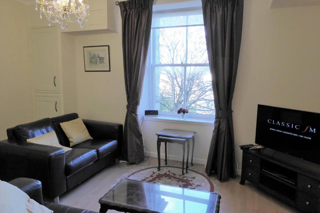 Skene Terrace Apartments photo 2