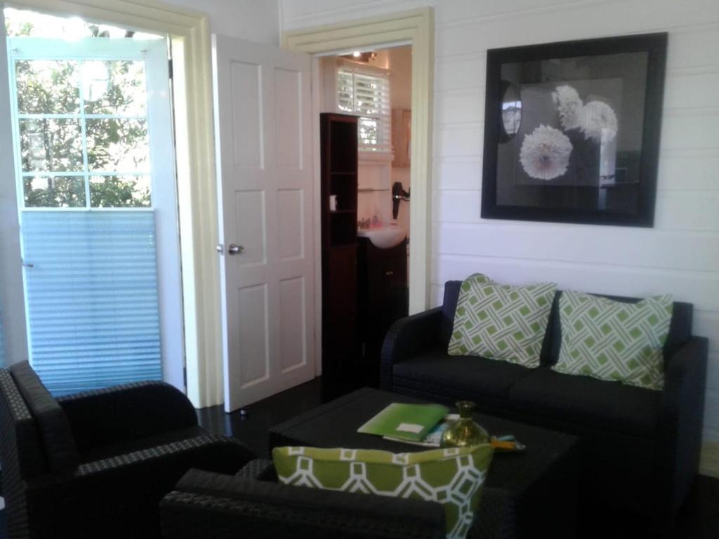 Palm Cottage photo 3