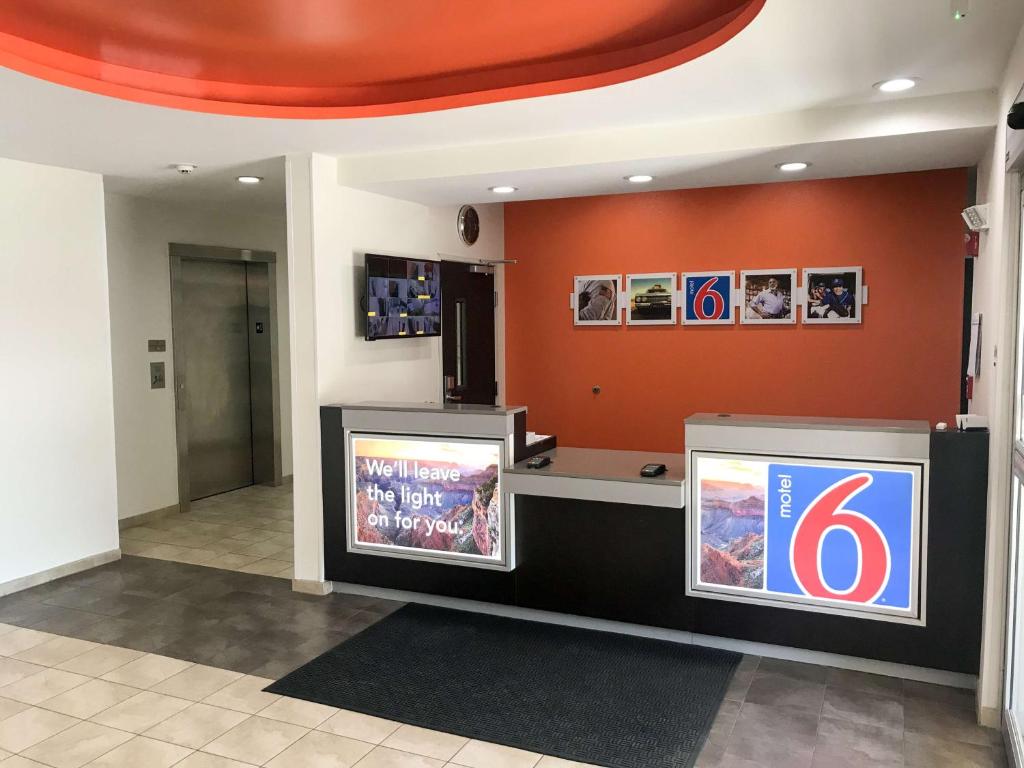 Motel 6-Tulsa, OK photo 1