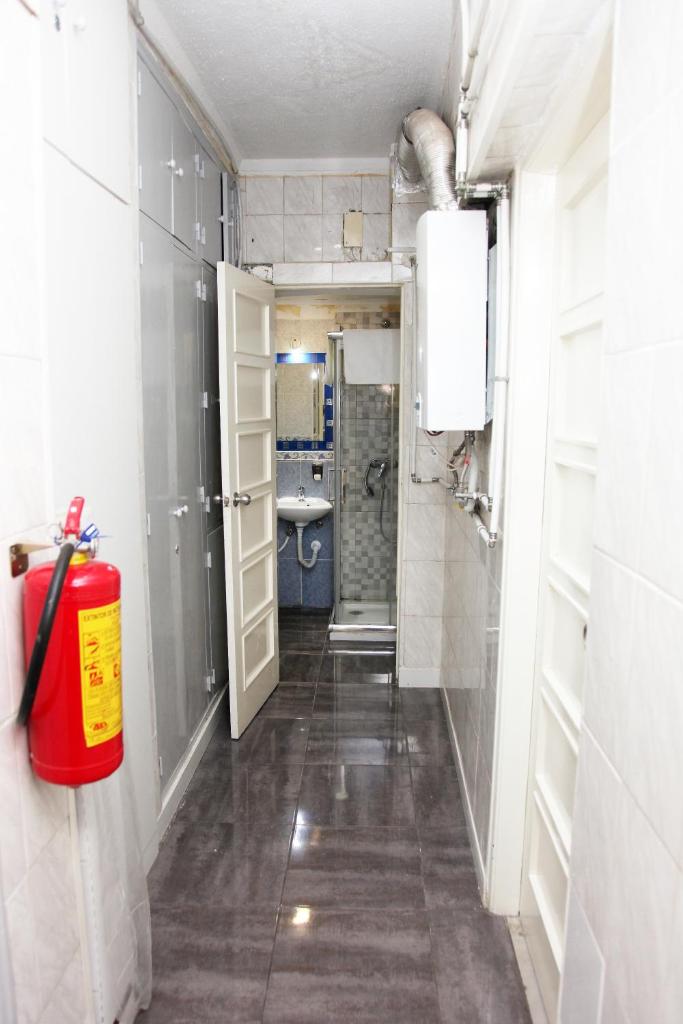 Двухместный (Двухместный номер с 1 кроватью и общей ванной комнатой), Lisbon Suite Home