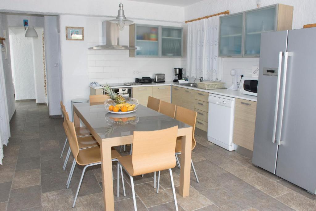 Votsalo villa photo 4