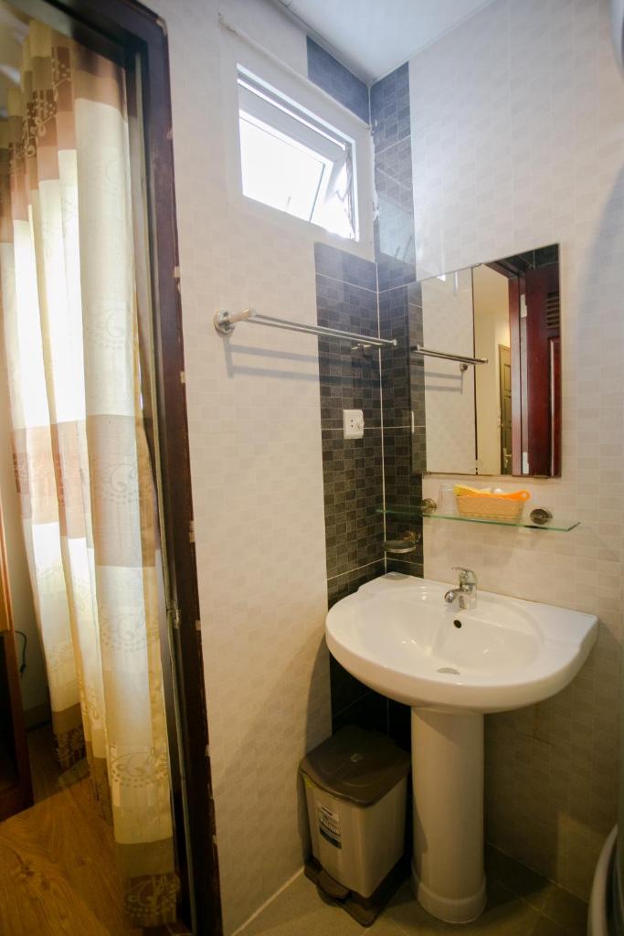 Двухместный (Улучшенный двухместный номер с 1 кроватью), Golden Sea Hotel