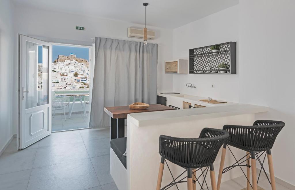 Anatoli Luxury Studios & Suites photo 2