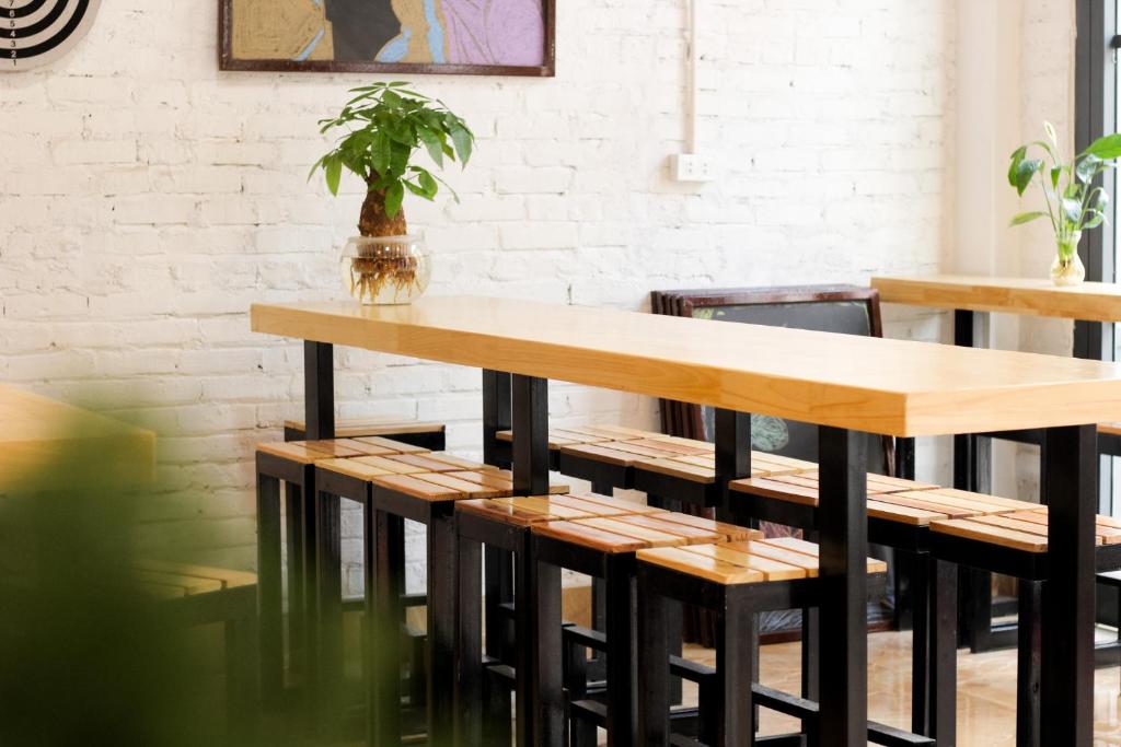 AROMA Ha Long Hostel